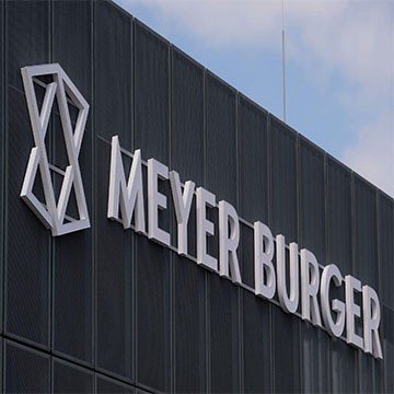 Generalni direktor in finančni direktor podjetja Meyer Burger sta odstopila in odpustila še 20 % ...